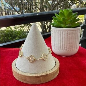 Gold Floral Link Bracelet - Delicate Sparkle